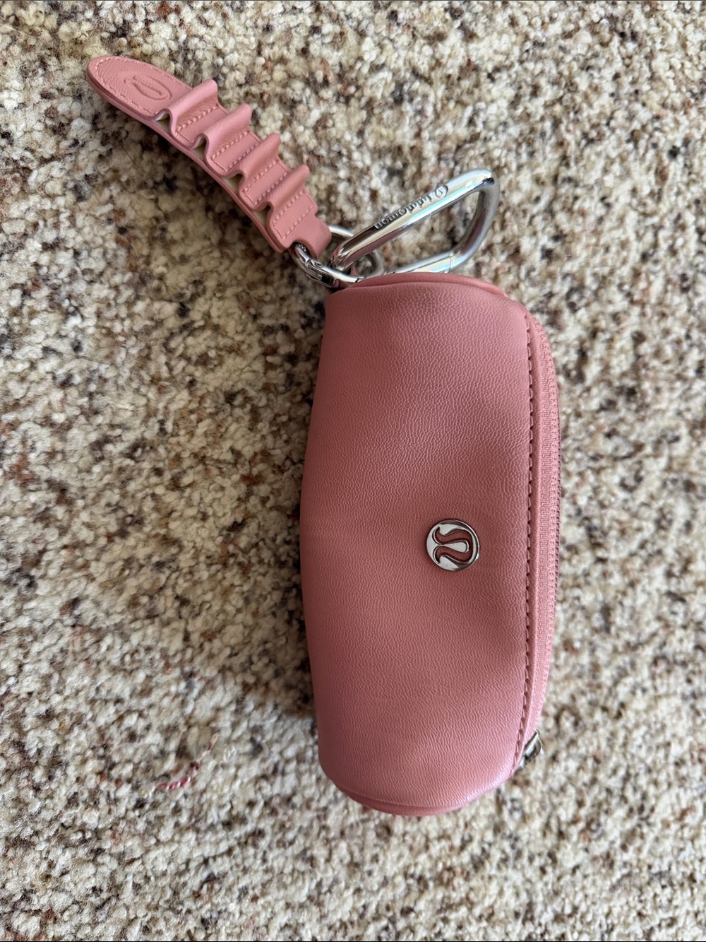 lululemon easy clip golf pouch